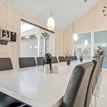 בית נופש Gorgeous Home In Bogense With Sauna *