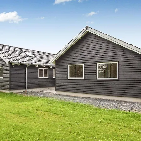 Gorgeous Home In Bogense With Sauna *
