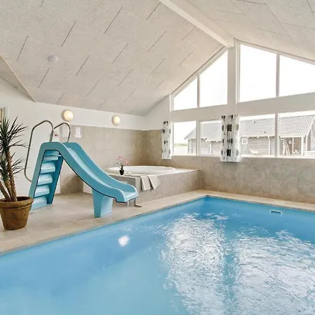 Dom wakacyjny Awesome In With Kitchen Bogense